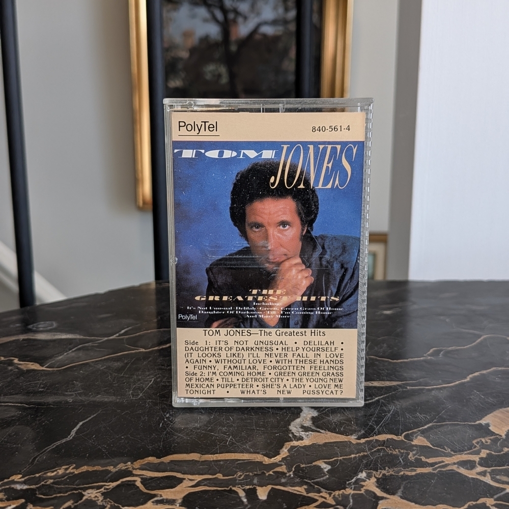 Tom Jones - The Greatest Hits Cassette Tape Vintage 1989 80s Pop Canadian Press
